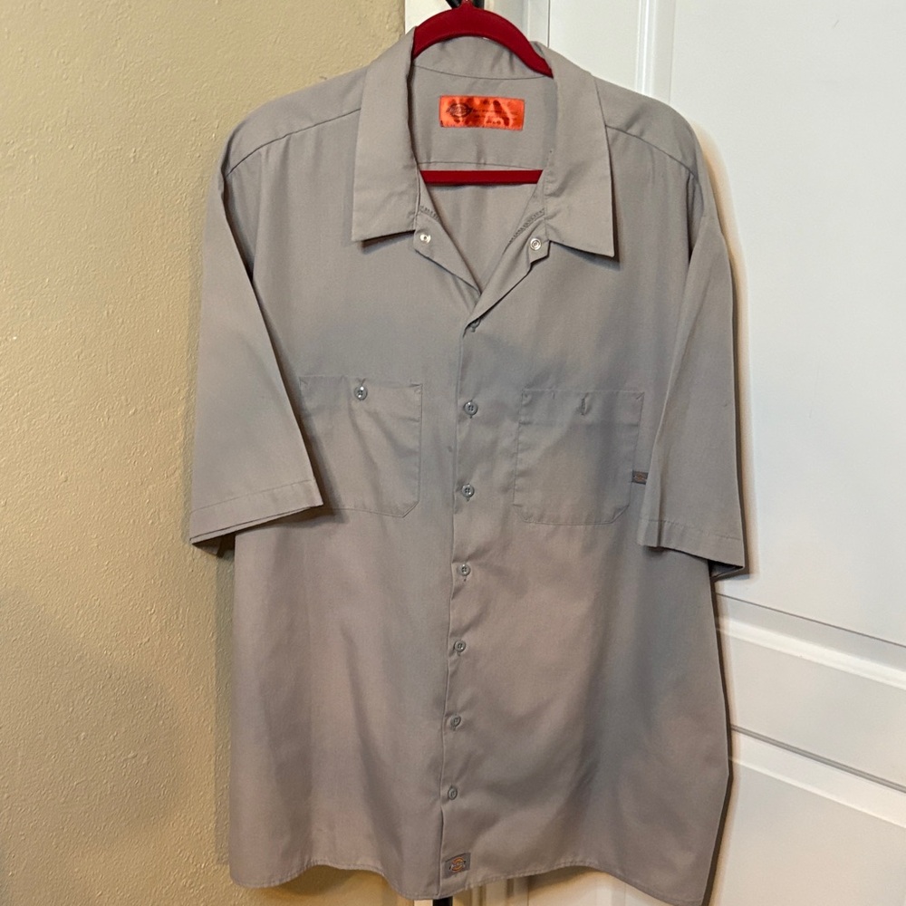 Dickies Men's Casual Gray Button Down Shirt